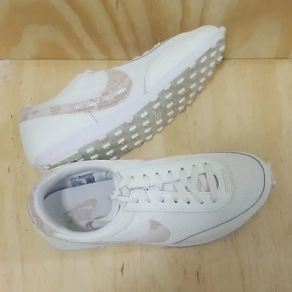 Nike Womens Daybreak Size 9 Sneakers